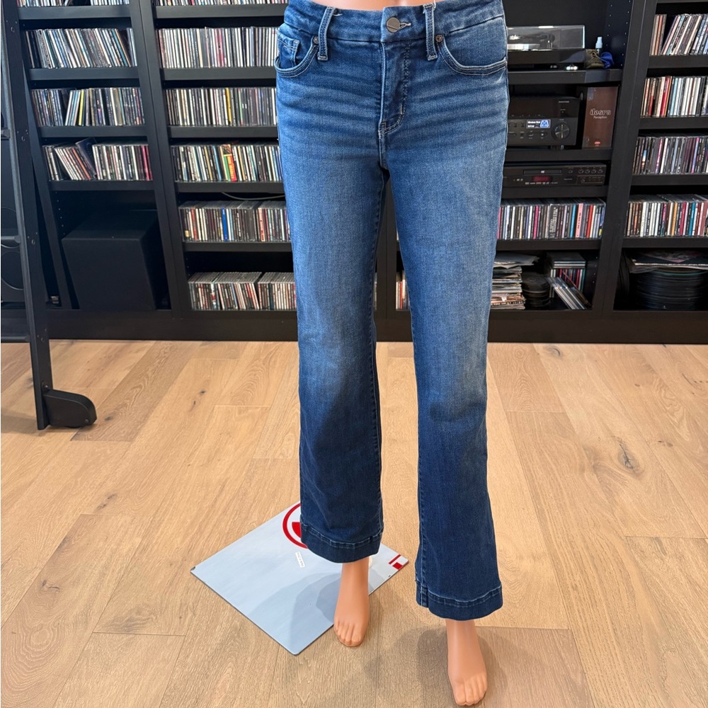 Buckleblack Classic Mid-Rise Flare Jeans in Dark Blue
